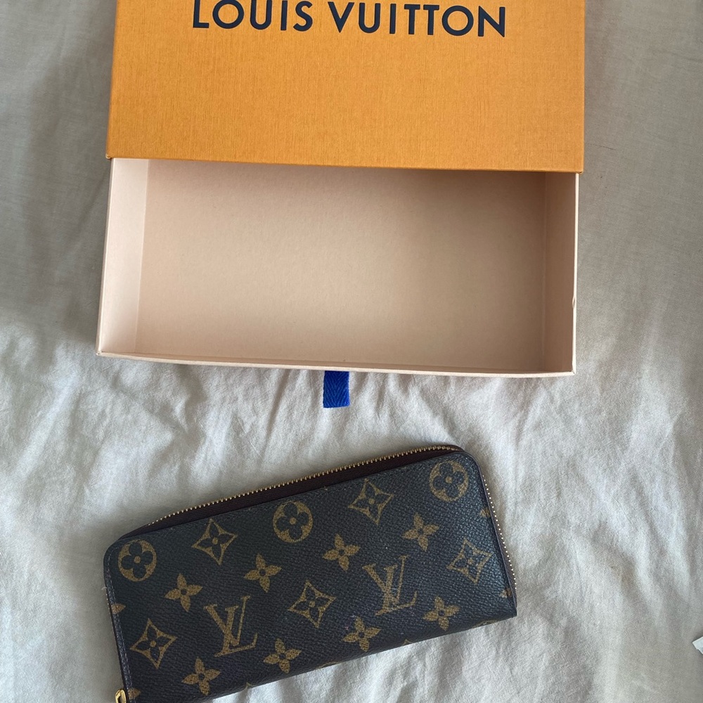 Louis Vuitton Clemence wallet in Rose Ballerine authentic
